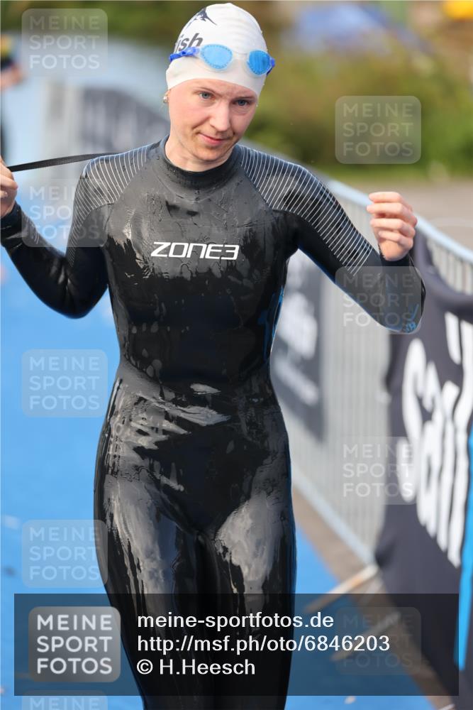 25.08.2024 - Elbe Triathlon Hamburg H.Heesch http://msf.ph/oto/6846203 25.08.2024 08:48:56 Schwimmen 114, 133, 143, 170, 177 meine-sportfotos.de