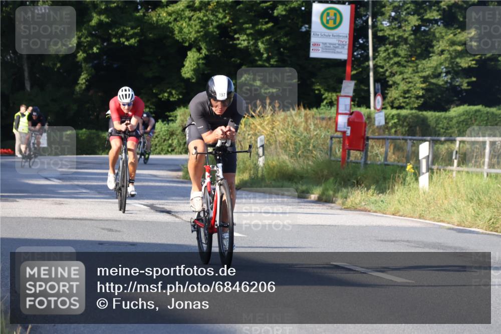 25.08.2024 - Elbe Triathlon Hamburg Fuchs,  Jonas http://msf.ph/oto/6846206 25.08.2024 09:07:50 Radfahren 39, 89, 188, 197, 81, 294, 92 meine-sportfotos.de