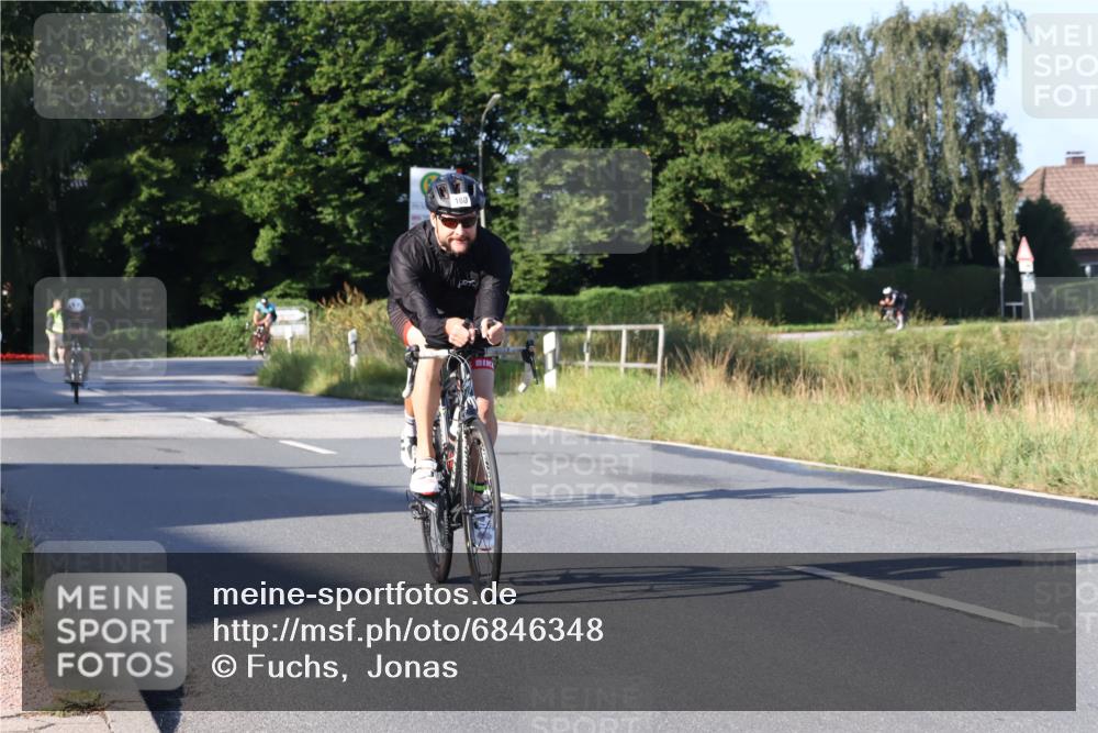 25.08.2024 - Elbe Triathlon Hamburg Fuchs,  Jonas http://msf.ph/oto/6846348 25.08.2024 09:08:03 Radfahren 169, 180, 311, 34 meine-sportfotos.de