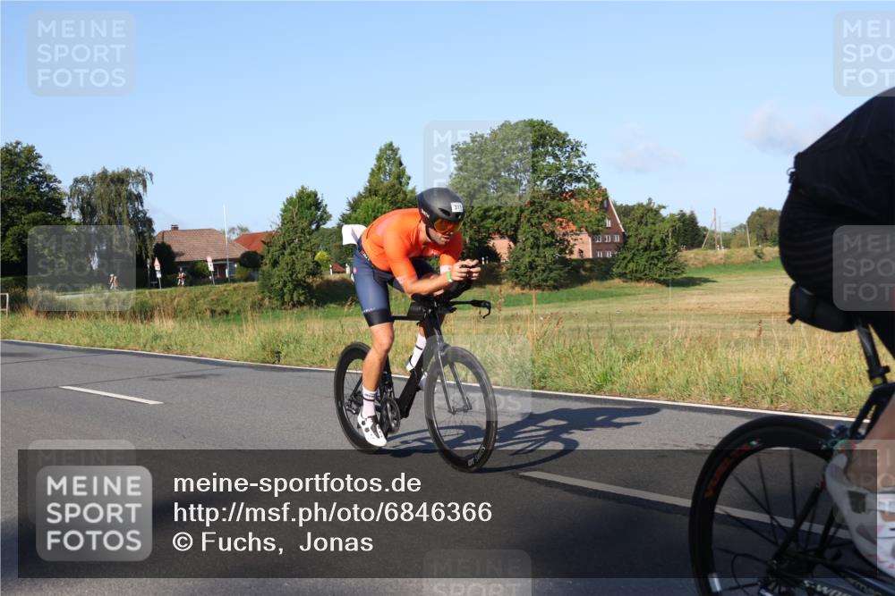 25.08.2024 - Elbe Triathlon Hamburg Fuchs,  Jonas http://msf.ph/oto/6846366 25.08.2024 09:08:04 Radfahren 169, 180, 311, 34, 167 meine-sportfotos.de