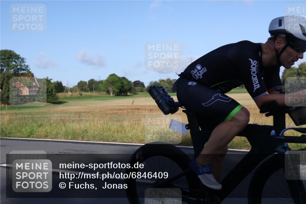 25.08.2024 - Elbe Triathlon Hamburg Fuchs,  Jonas http://msf.ph/oto/6846409 25.08.2024 09:08:07 Radfahren 169, 180, 311, 34, 167, 274 meine-sportfotos.de