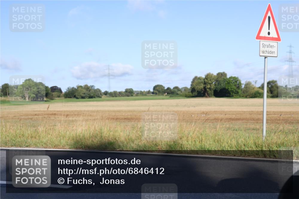 25.08.2024 - Elbe Triathlon Hamburg Fuchs,  Jonas http://msf.ph/oto/6846412 25.08.2024 09:08:07 Radfahren 169, 180, 311, 34, 167, 274 meine-sportfotos.de