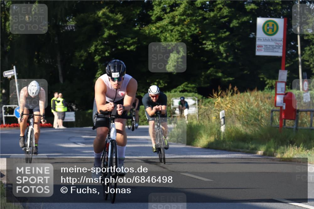 25.08.2024 - Elbe Triathlon Hamburg Fuchs,  Jonas http://msf.ph/oto/6846498 25.08.2024 09:08:14 Radfahren 167, 274, 204, 275, 236, 42 meine-sportfotos.de