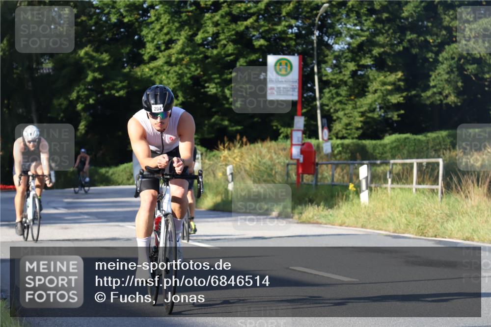 25.08.2024 - Elbe Triathlon Hamburg Fuchs,  Jonas http://msf.ph/oto/6846514 25.08.2024 09:08:14 Radfahren 167, 274, 204, 275, 236, 42 meine-sportfotos.de
