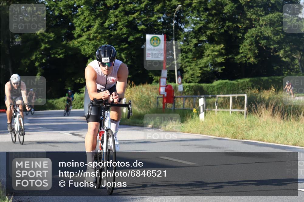 25.08.2024 - Elbe Triathlon Hamburg Fuchs,  Jonas http://msf.ph/oto/6846521 25.08.2024 09:08:15 Radfahren 167, 274, 204, 275, 236, 42, 153 meine-sportfotos.de