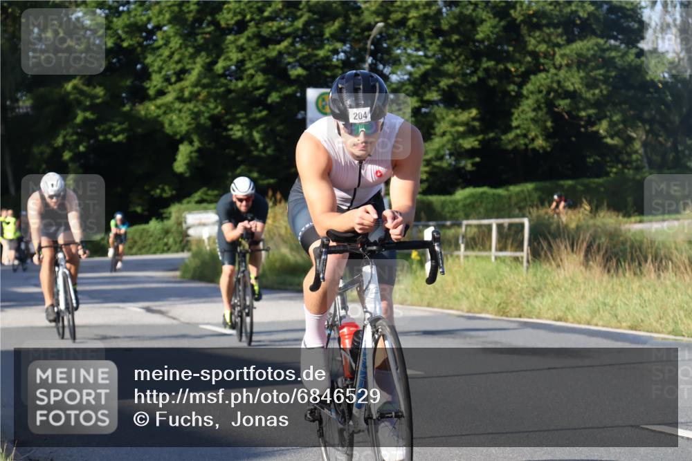 25.08.2024 - Elbe Triathlon Hamburg Fuchs,  Jonas http://msf.ph/oto/6846529 25.08.2024 09:08:15 Radfahren 167, 274, 204, 275, 236, 42, 153 meine-sportfotos.de