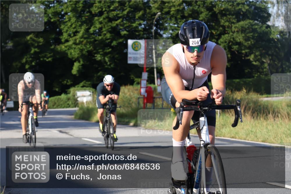25.08.2024 - Elbe Triathlon Hamburg Fuchs,  Jonas http://msf.ph/oto/6846536 25.08.2024 09:08:15 Radfahren 167, 274, 204, 275, 236, 42, 153 meine-sportfotos.de