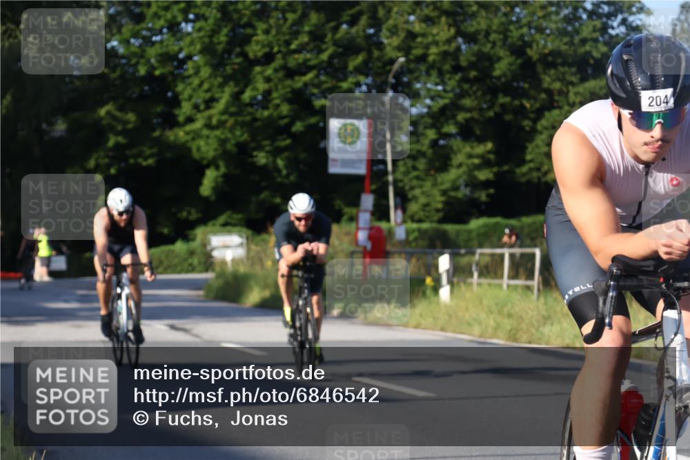 25.08.2024 - Elbe Triathlon Hamburg Fuchs,  Jonas http://msf.ph/oto/6846542 25.08.2024 09:08:15 Radfahren 167, 274, 204, 275, 236, 42, 153 meine-sportfotos.de