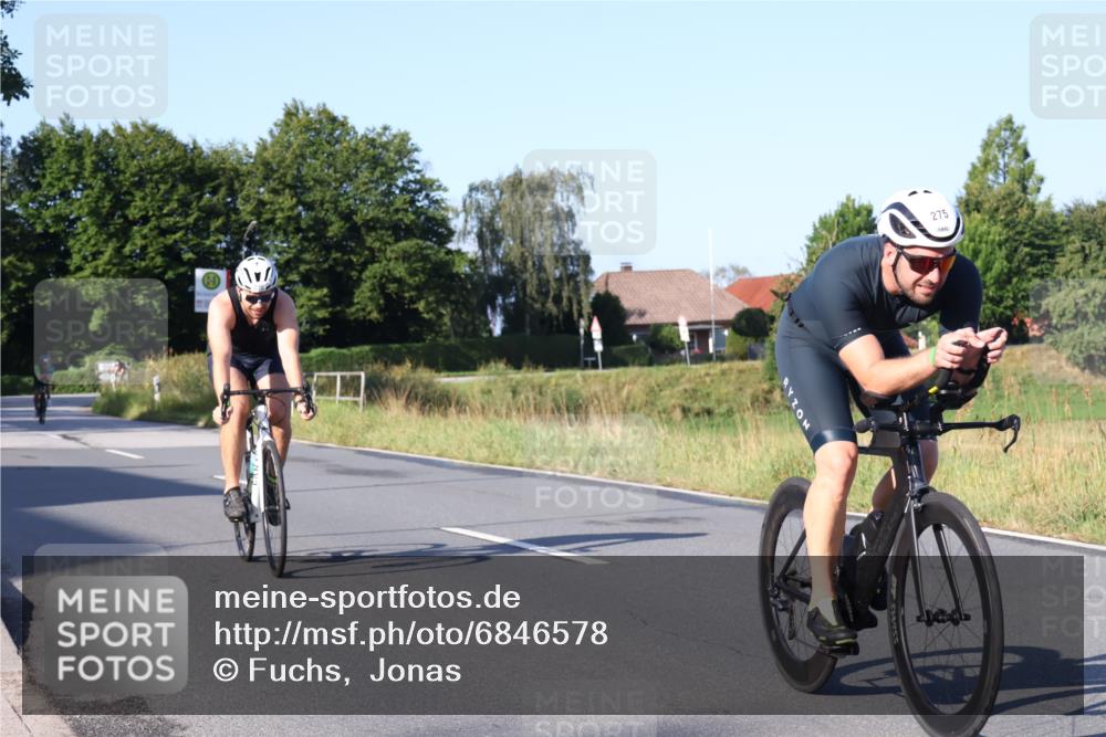 25.08.2024 - Elbe Triathlon Hamburg Fuchs,  Jonas http://msf.ph/oto/6846578 25.08.2024 09:08:17 Radfahren 274, 204, 275, 236, 42, 153 meine-sportfotos.de