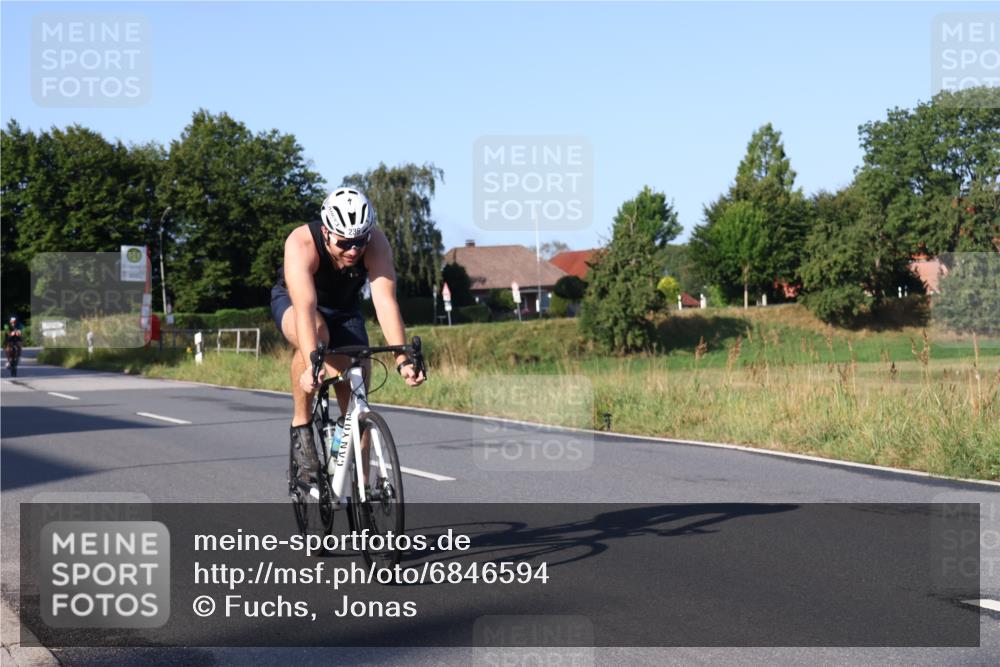 25.08.2024 - Elbe Triathlon Hamburg Fuchs,  Jonas http://msf.ph/oto/6846594 25.08.2024 09:08:17 Radfahren 274, 204, 275, 236, 42, 153 meine-sportfotos.de