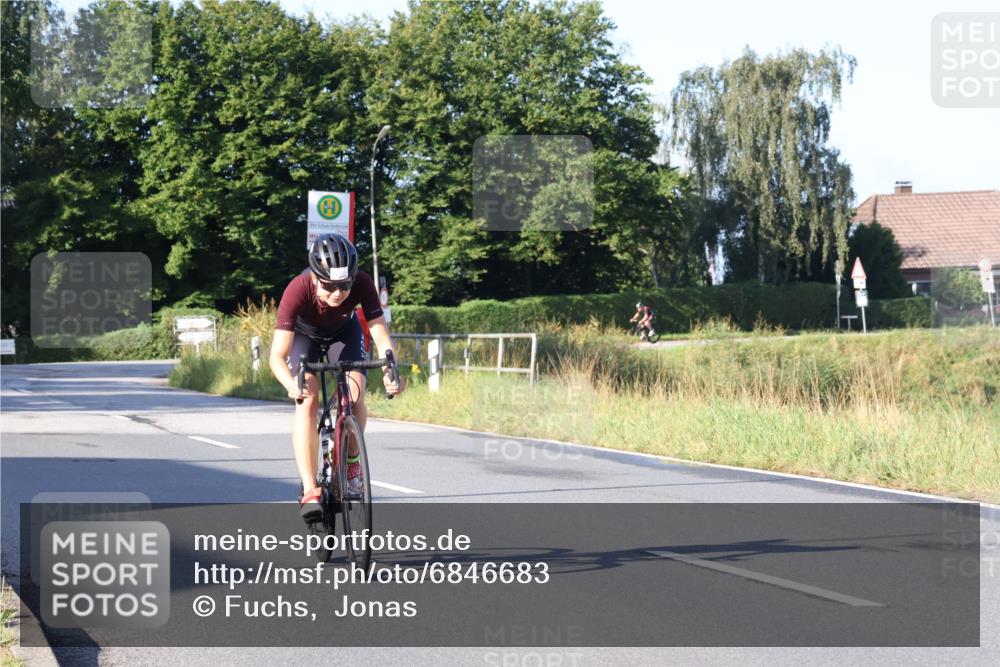 25.08.2024 - Elbe Triathlon Hamburg Fuchs,  Jonas http://msf.ph/oto/6846683 25.08.2024 09:08:25 Radfahren 42, 153, 120 meine-sportfotos.de