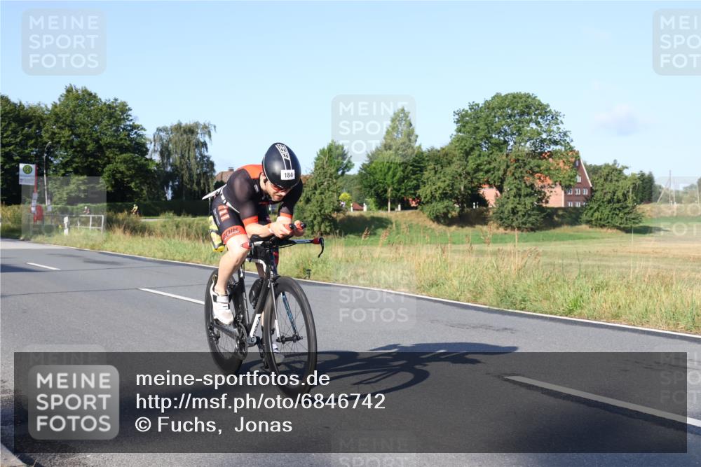 25.08.2024 - Elbe Triathlon Hamburg Fuchs,  Jonas http://msf.ph/oto/6846742 25.08.2024 09:08:35 Radfahren 184, 174, 75 meine-sportfotos.de