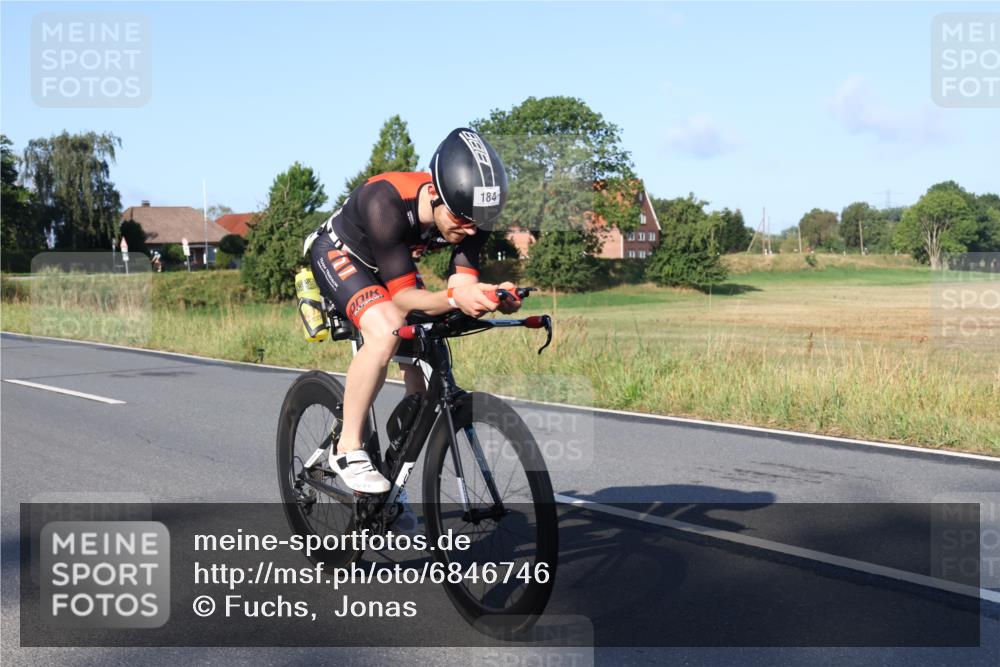 25.08.2024 - Elbe Triathlon Hamburg Fuchs,  Jonas http://msf.ph/oto/6846746 25.08.2024 09:08:35 Radfahren 184, 174, 75 meine-sportfotos.de