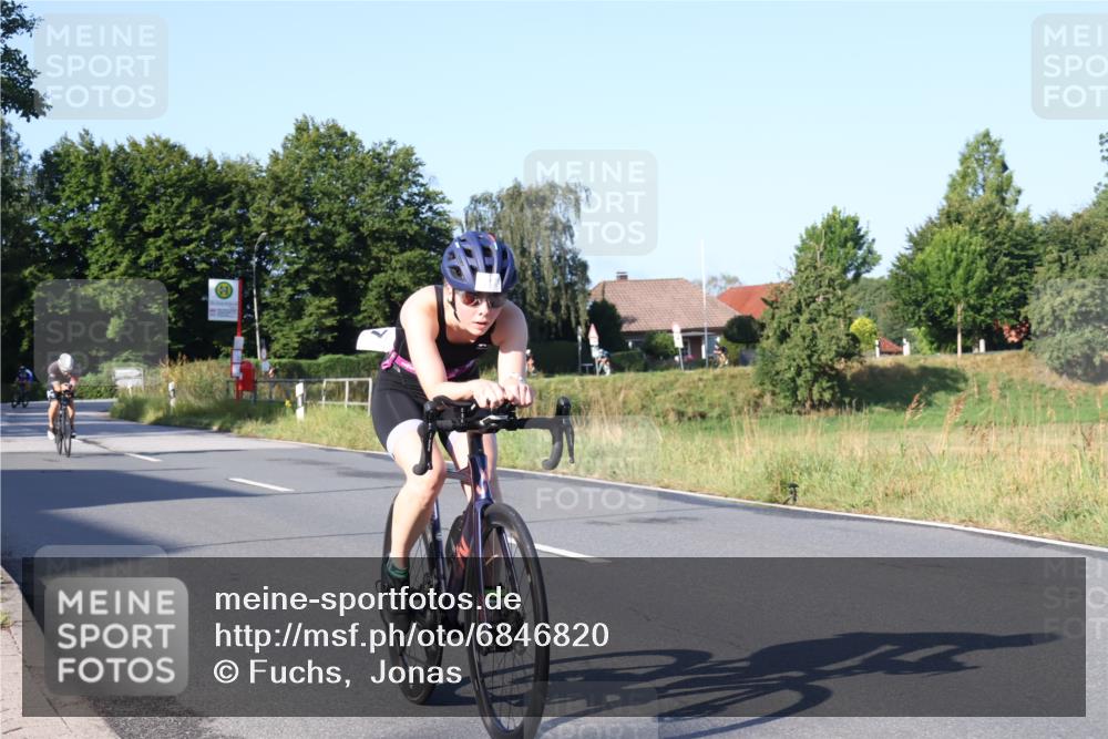 25.08.2024 - Elbe Triathlon Hamburg Fuchs,  Jonas http://msf.ph/oto/6846820 25.08.2024 09:08:42 Radfahren 174, 75, 117, 91, 211, 205 meine-sportfotos.de
