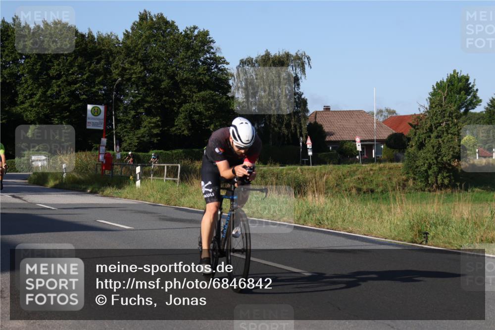 25.08.2024 - Elbe Triathlon Hamburg Fuchs,  Jonas http://msf.ph/oto/6846842 25.08.2024 09:08:44 Radfahren 174, 75, 117, 91, 211, 205, 266, 179 meine-sportfotos.de