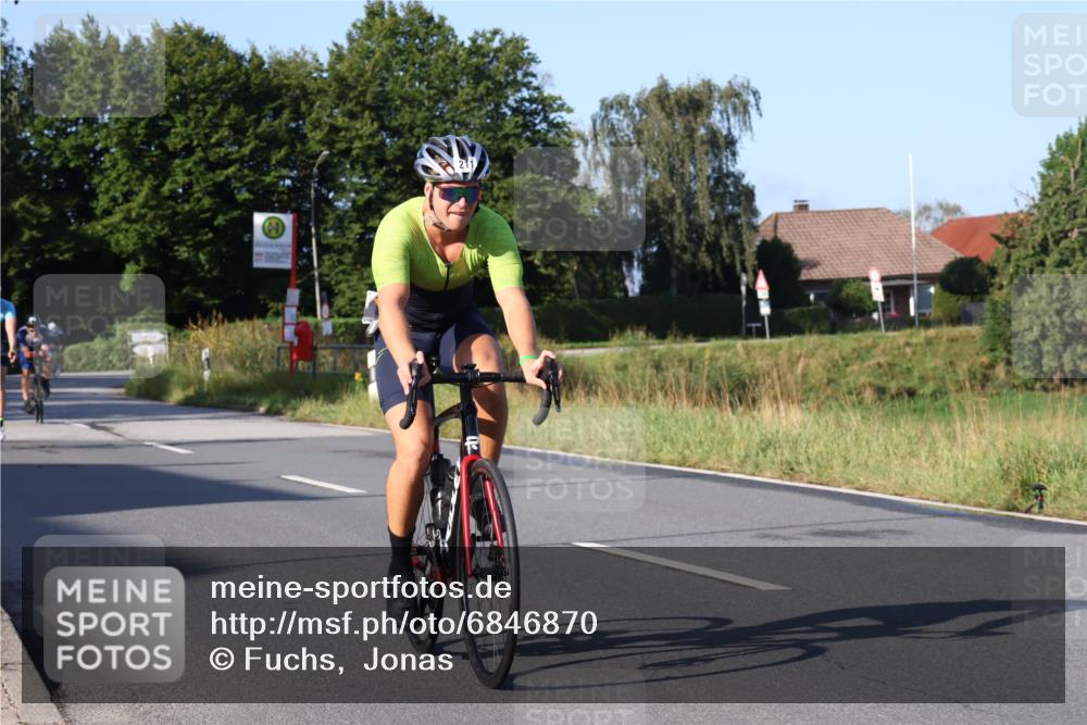 25.08.2024 - Elbe Triathlon Hamburg Fuchs,  Jonas http://msf.ph/oto/6846870 25.08.2024 09:08:46 Radfahren 75, 117, 91, 211, 205, 266, 179, 208 meine-sportfotos.de