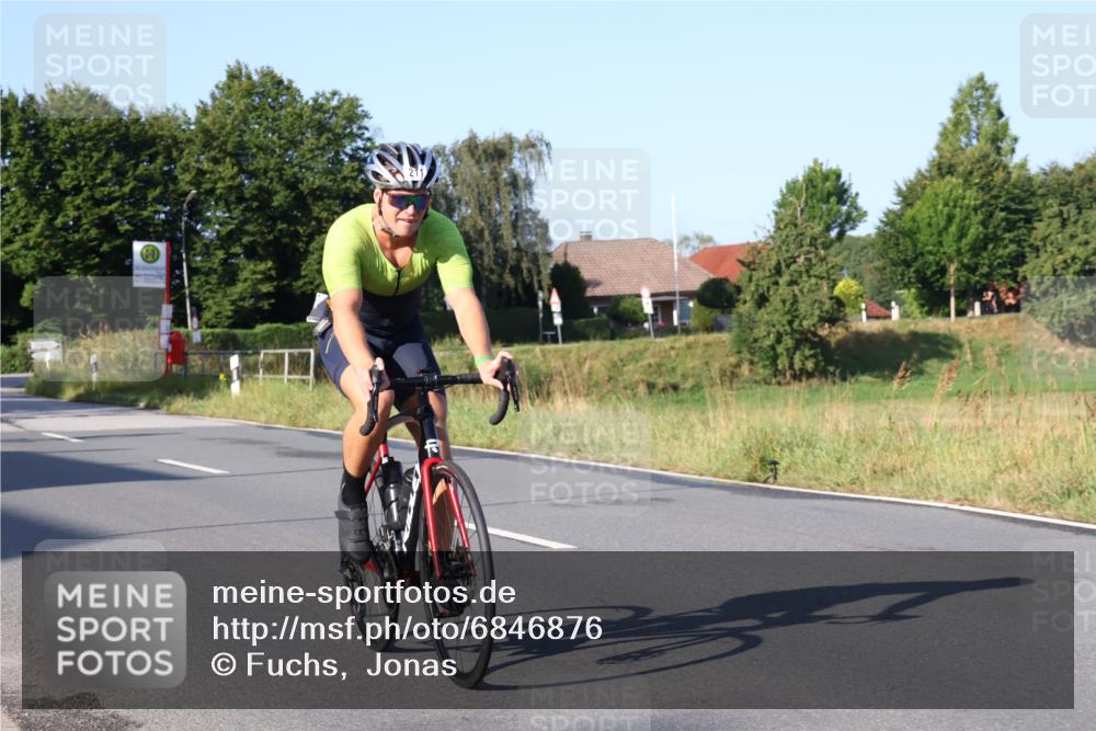 25.08.2024 - Elbe Triathlon Hamburg Fuchs,  Jonas http://msf.ph/oto/6846876 25.08.2024 09:08:46 Radfahren 75, 117, 91, 211, 205, 266, 179, 208 meine-sportfotos.de