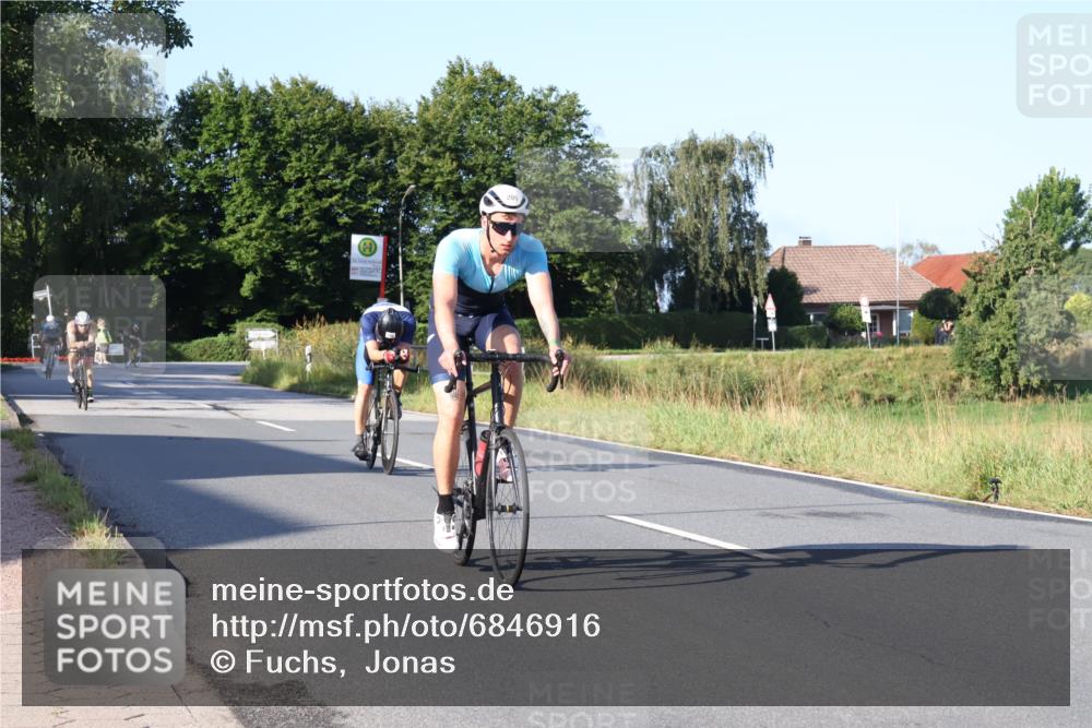 25.08.2024 - Elbe Triathlon Hamburg Fuchs,  Jonas http://msf.ph/oto/6846916 25.08.2024 09:08:48 Radfahren 117, 91, 211, 205, 266, 179, 208, 110 meine-sportfotos.de