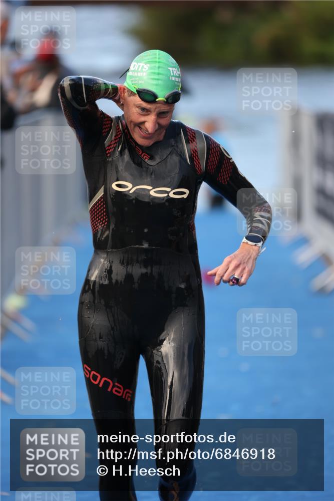 25.08.2024 - Elbe Triathlon Hamburg H.Heesch http://msf.ph/oto/6846918 25.08.2024 08:50:19 Schwimmen 118, 127, 155, 330 meine-sportfotos.de