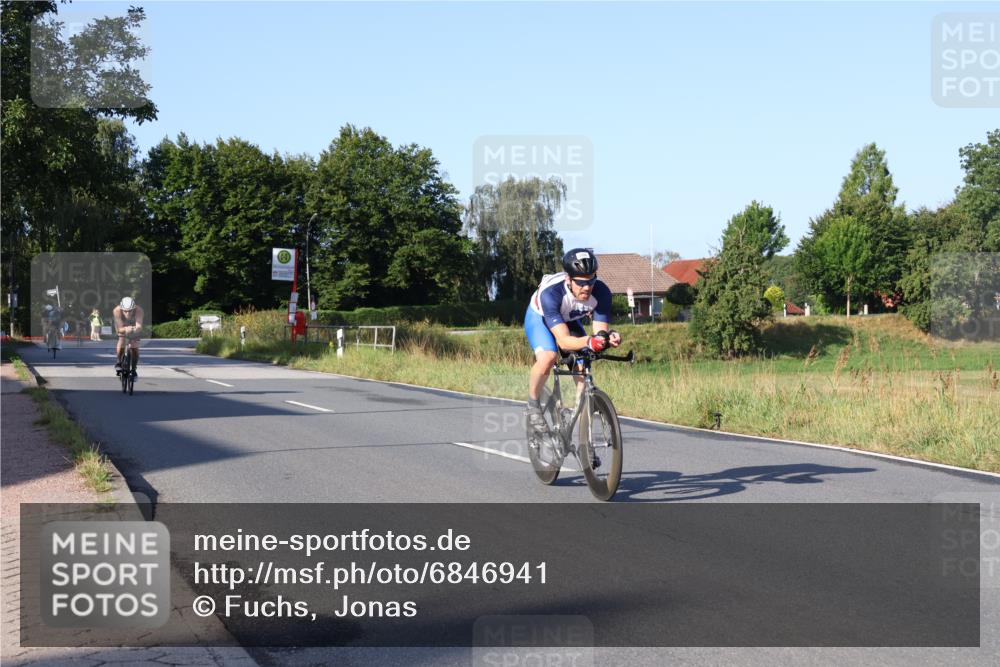 25.08.2024 - Elbe Triathlon Hamburg Fuchs,  Jonas http://msf.ph/oto/6846941 25.08.2024 09:08:49 Radfahren 91, 211, 205, 266, 179, 208, 110, 283 meine-sportfotos.de
