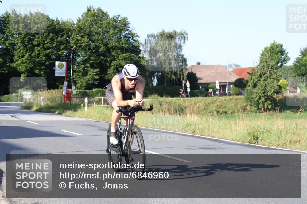 25.08.2024 - Elbe Triathlon Hamburg Fuchs,  Jonas http://msf.ph/oto/6846960 25.08.2024 09:08:51 Radfahren 211, 205, 266, 179, 208, 110, 283 meine-sportfotos.de