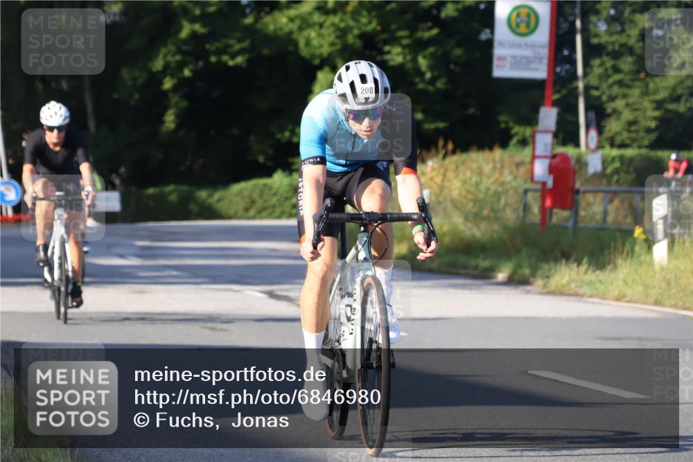 25.08.2024 - Elbe Triathlon Hamburg Fuchs,  Jonas http://msf.ph/oto/6846980 25.08.2024 09:08:52 Radfahren 211, 205, 266, 179, 208, 110, 283 meine-sportfotos.de