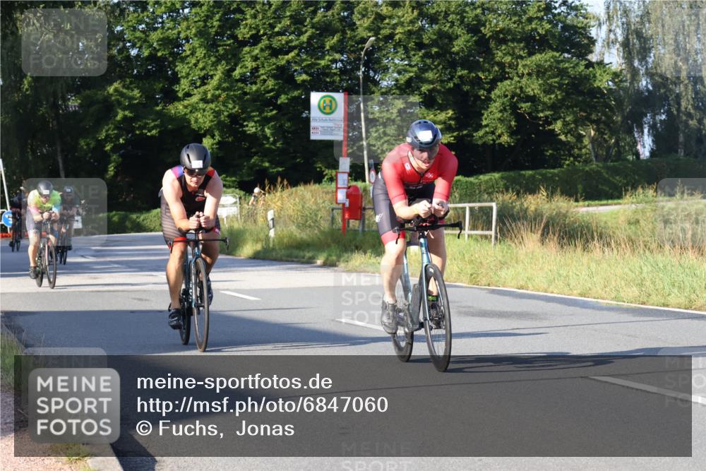 25.08.2024 - Elbe Triathlon Hamburg Fuchs,  Jonas http://msf.ph/oto/6847060 25.08.2024 09:09:00 Radfahren 110, 283, 84, 56, 209, 241, 310 meine-sportfotos.de