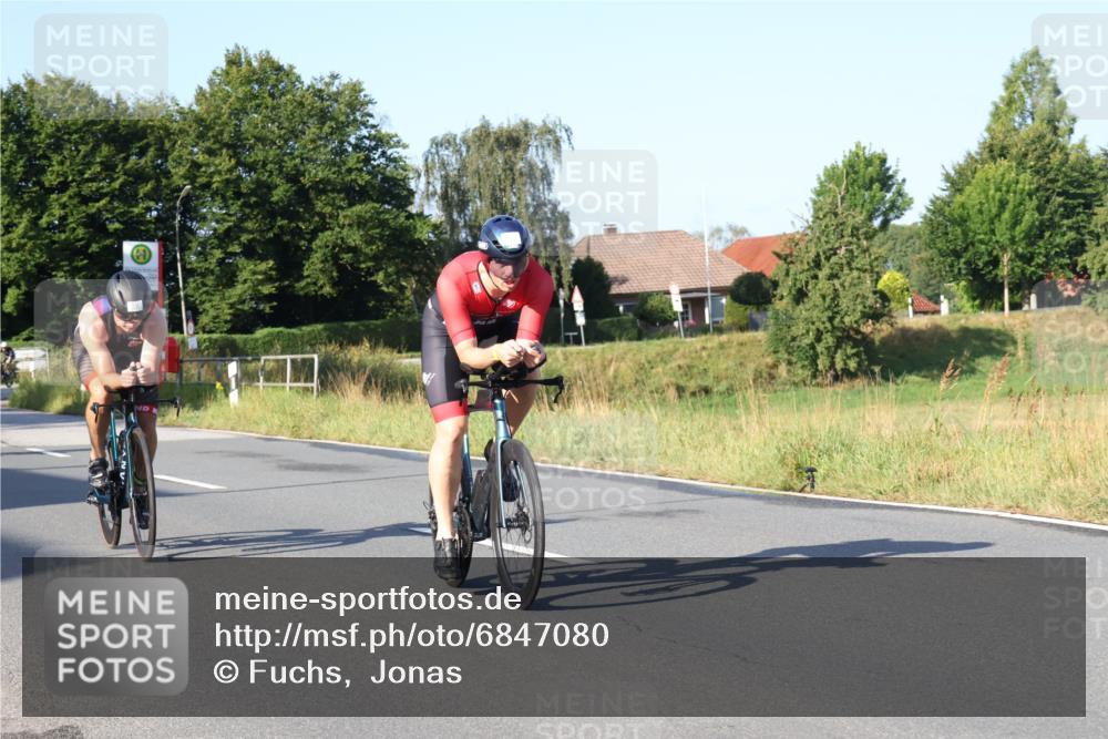 25.08.2024 - Elbe Triathlon Hamburg Fuchs,  Jonas http://msf.ph/oto/6847080 25.08.2024 09:09:00 Radfahren 110, 283, 84, 56, 209, 241, 310 meine-sportfotos.de