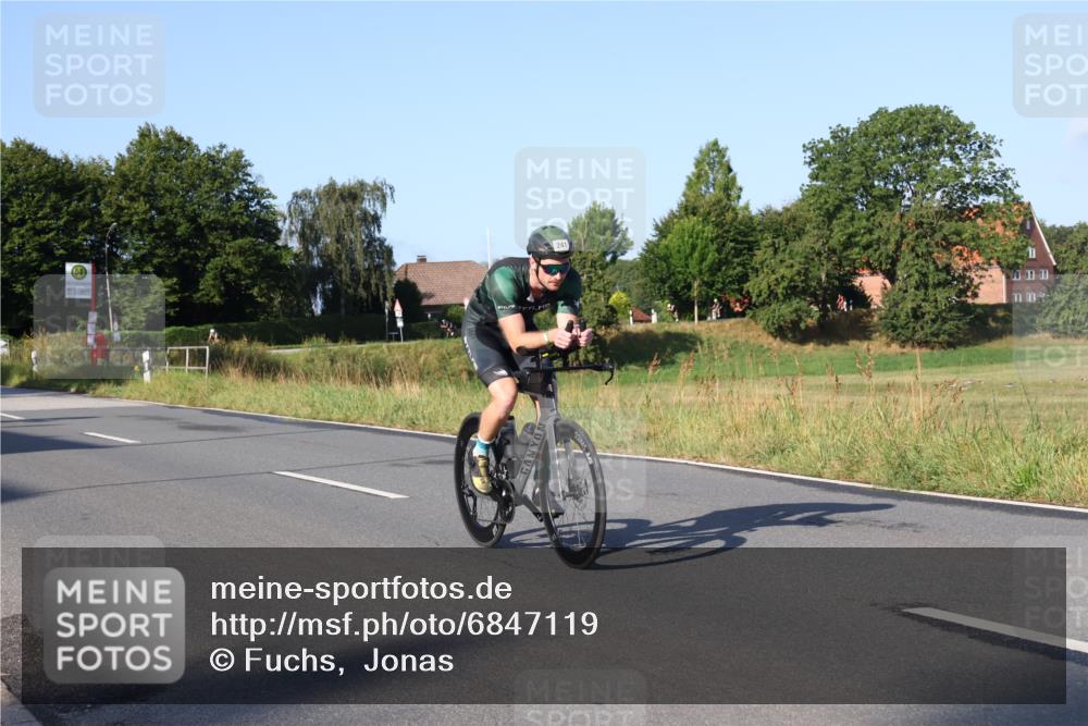 25.08.2024 - Elbe Triathlon Hamburg Fuchs,  Jonas http://msf.ph/oto/6847119 25.08.2024 09:09:04 Radfahren 84, 56, 209, 241, 310, 278 meine-sportfotos.de