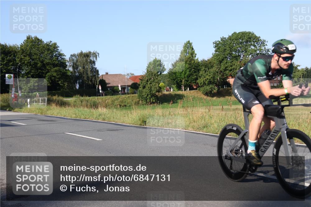 25.08.2024 - Elbe Triathlon Hamburg Fuchs,  Jonas http://msf.ph/oto/6847131 25.08.2024 09:09:04 Radfahren 84, 56, 209, 241, 310, 278 meine-sportfotos.de