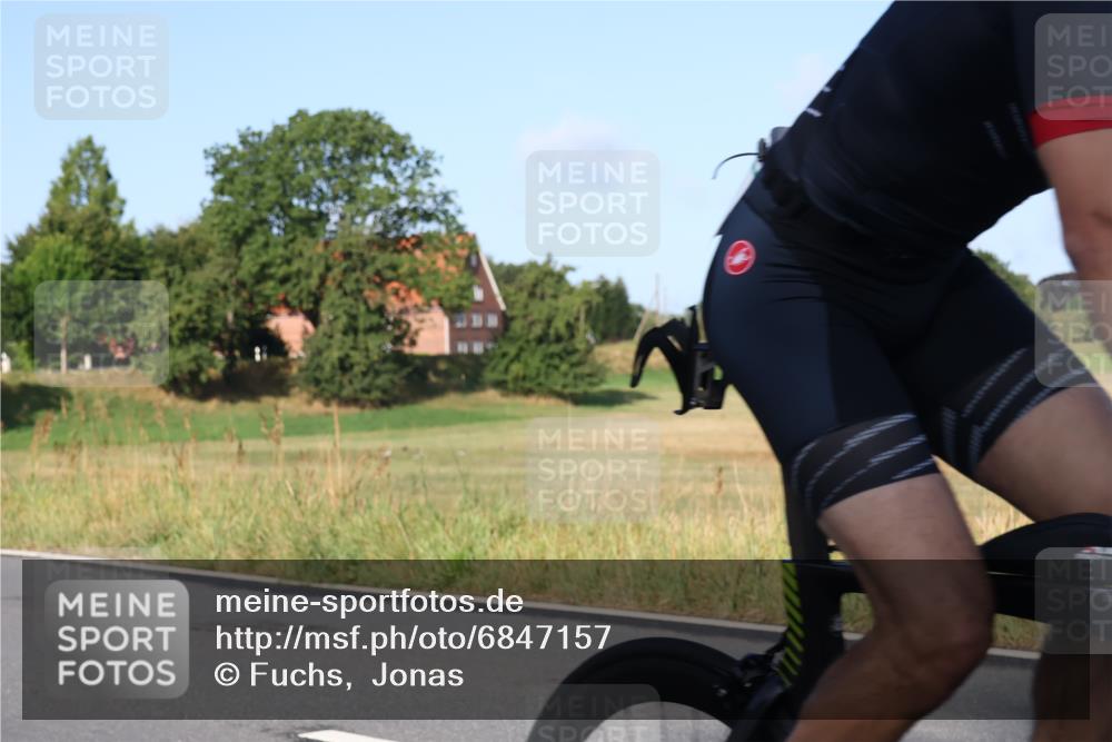 25.08.2024 - Elbe Triathlon Hamburg Fuchs,  Jonas http://msf.ph/oto/6847157 25.08.2024 09:09:06 Radfahren 84, 56, 209, 241, 310, 278, 161 meine-sportfotos.de