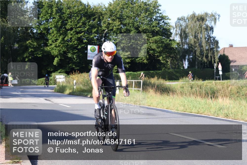 25.08.2024 - Elbe Triathlon Hamburg Fuchs,  Jonas http://msf.ph/oto/6847161 25.08.2024 09:09:08 Radfahren 209, 241, 310, 278, 161, 105 meine-sportfotos.de