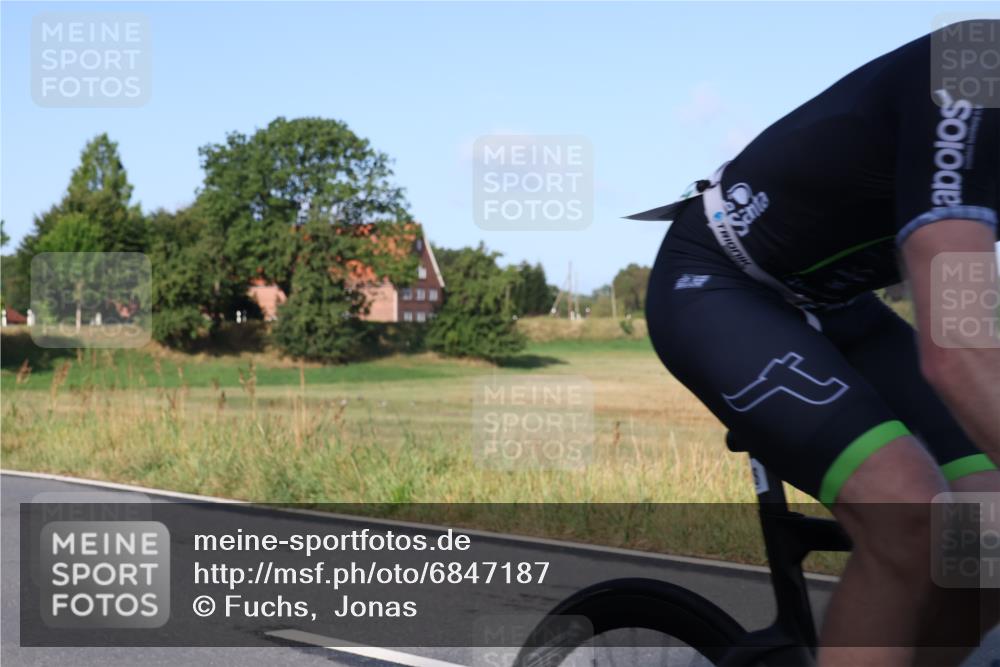 25.08.2024 - Elbe Triathlon Hamburg Fuchs,  Jonas http://msf.ph/oto/6847187 25.08.2024 09:09:09 Radfahren 241, 310, 278, 161, 105, 142 meine-sportfotos.de