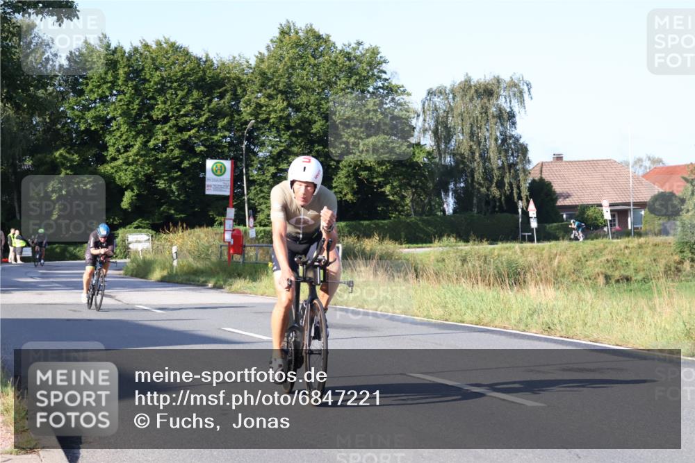 25.08.2024 - Elbe Triathlon Hamburg Fuchs,  Jonas http://msf.ph/oto/6847221 25.08.2024 09:09:13 Radfahren 278, 161, 105, 142, 261 meine-sportfotos.de