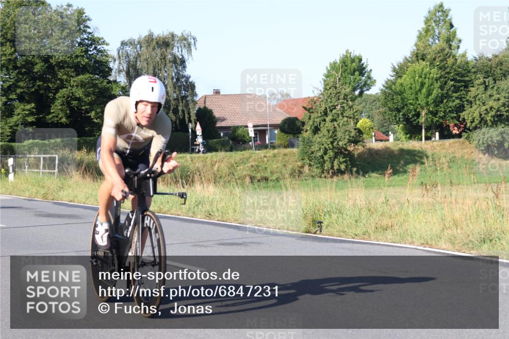 25.08.2024 - Elbe Triathlon Hamburg Fuchs,  Jonas http://msf.ph/oto/6847231 25.08.2024 09:09:14 Radfahren 278, 161, 105, 142, 261 meine-sportfotos.de
