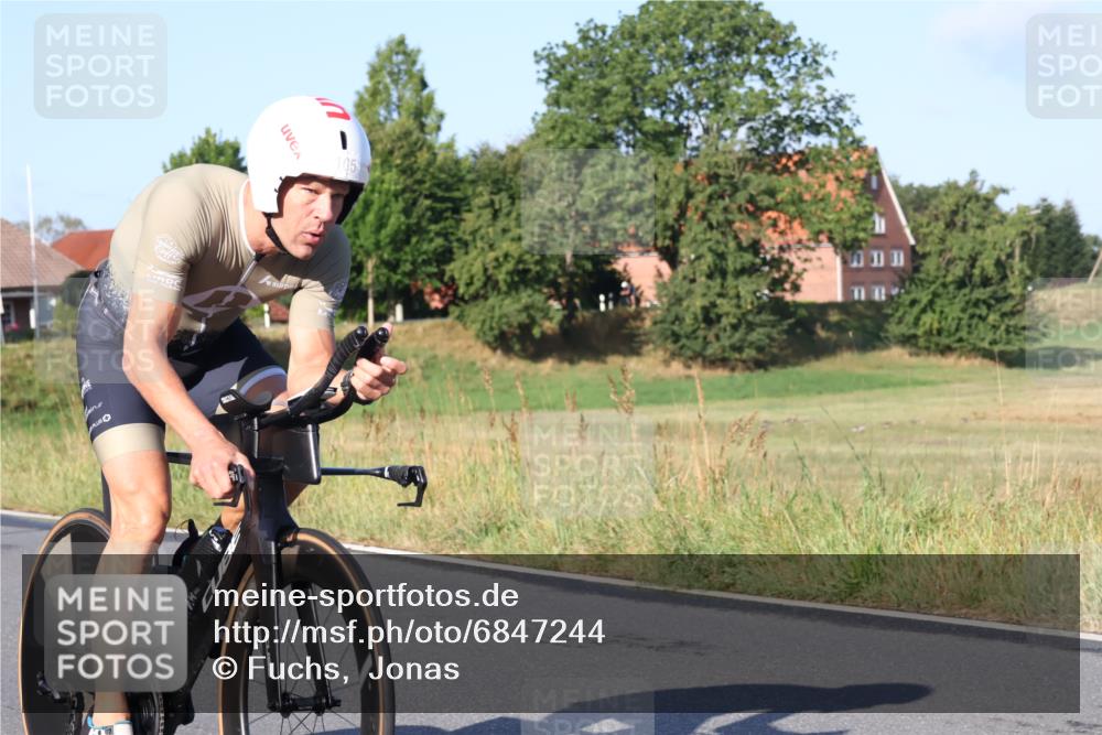 25.08.2024 - Elbe Triathlon Hamburg Fuchs,  Jonas http://msf.ph/oto/6847244 25.08.2024 09:09:14 Radfahren 278, 161, 105, 142, 261 meine-sportfotos.de