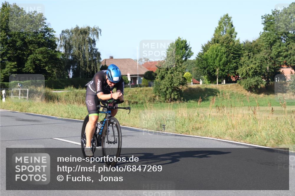 25.08.2024 - Elbe Triathlon Hamburg Fuchs,  Jonas http://msf.ph/oto/6847269 25.08.2024 09:09:15 Radfahren 161, 105, 142, 261, 121 meine-sportfotos.de