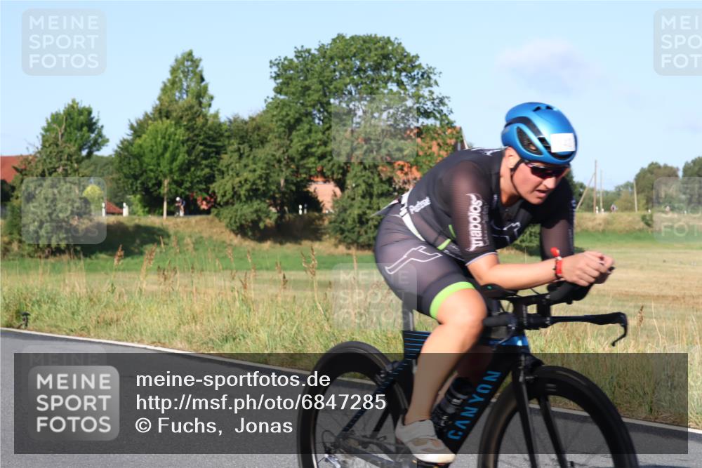 25.08.2024 - Elbe Triathlon Hamburg Fuchs,  Jonas http://msf.ph/oto/6847285 25.08.2024 09:09:16 Radfahren 161, 105, 142, 261, 121, 141, 46 meine-sportfotos.de