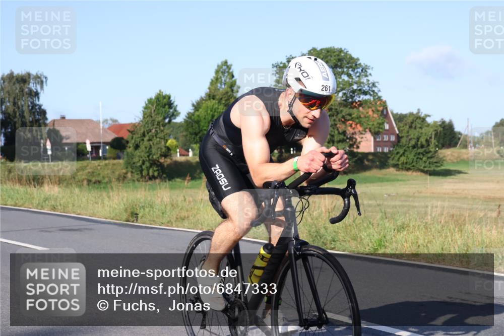 25.08.2024 - Elbe Triathlon Hamburg Fuchs,  Jonas http://msf.ph/oto/6847333 25.08.2024 09:09:19 Radfahren 105, 142, 261, 121, 141, 46, 303 meine-sportfotos.de