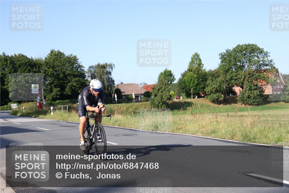 25.08.2024 - Elbe Triathlon Hamburg Fuchs,  Jonas http://msf.ph/oto/6847468 25.08.2024 09:09:30 Radfahren 198, 186 meine-sportfotos.de