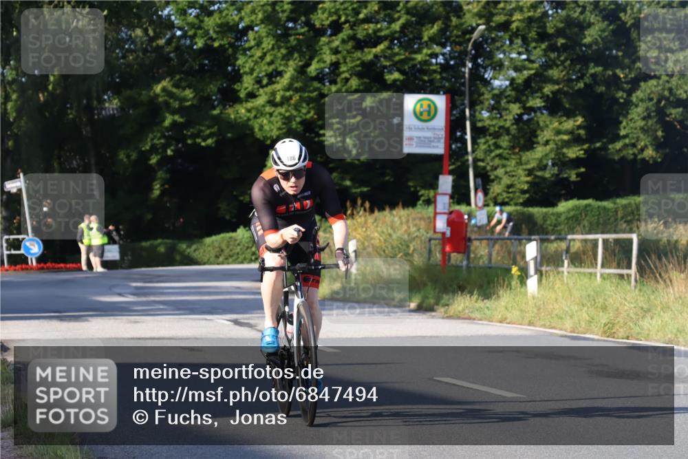 25.08.2024 - Elbe Triathlon Hamburg Fuchs,  Jonas http://msf.ph/oto/6847494 25.08.2024 09:09:33 Radfahren 198, 186 meine-sportfotos.de