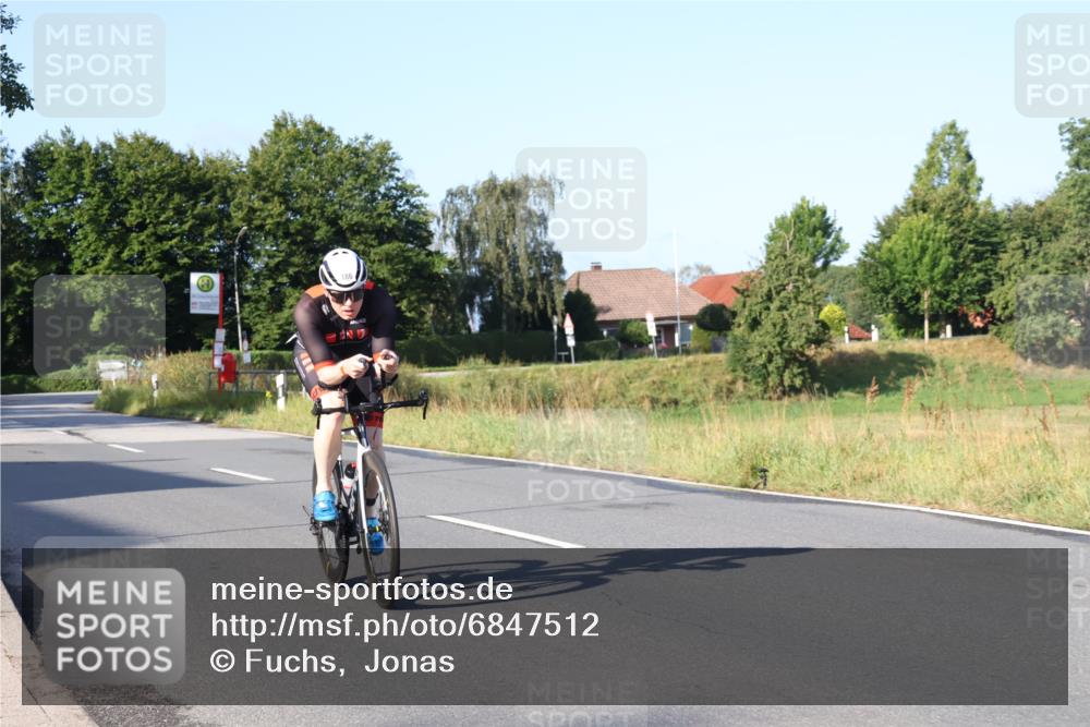 25.08.2024 - Elbe Triathlon Hamburg Fuchs,  Jonas http://msf.ph/oto/6847512 25.08.2024 09:09:34 Radfahren 198, 186 meine-sportfotos.de