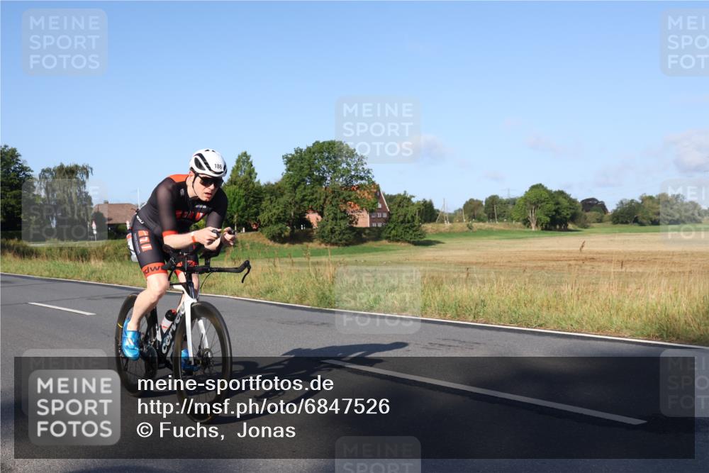 25.08.2024 - Elbe Triathlon Hamburg Fuchs,  Jonas http://msf.ph/oto/6847526 25.08.2024 09:09:35 Radfahren 198, 186 meine-sportfotos.de