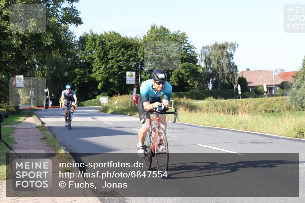 25.08.2024 - Elbe Triathlon Hamburg Fuchs,  Jonas http://msf.ph/oto/6847554 25.08.2024 09:09:43 Radfahren 160, 285, 237 meine-sportfotos.de
