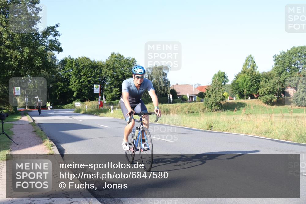 25.08.2024 - Elbe Triathlon Hamburg Fuchs,  Jonas http://msf.ph/oto/6847580 25.08.2024 09:09:44 Radfahren 160, 285, 237 meine-sportfotos.de