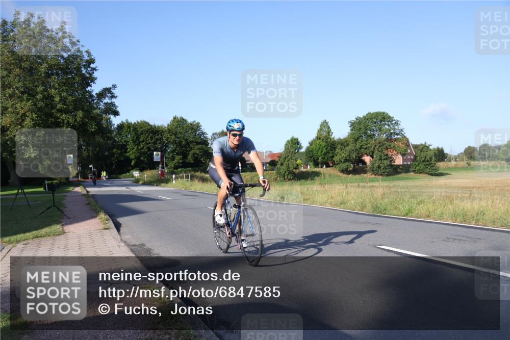 25.08.2024 - Elbe Triathlon Hamburg Fuchs,  Jonas http://msf.ph/oto/6847585 25.08.2024 09:09:45 Radfahren 160, 285, 237 meine-sportfotos.de