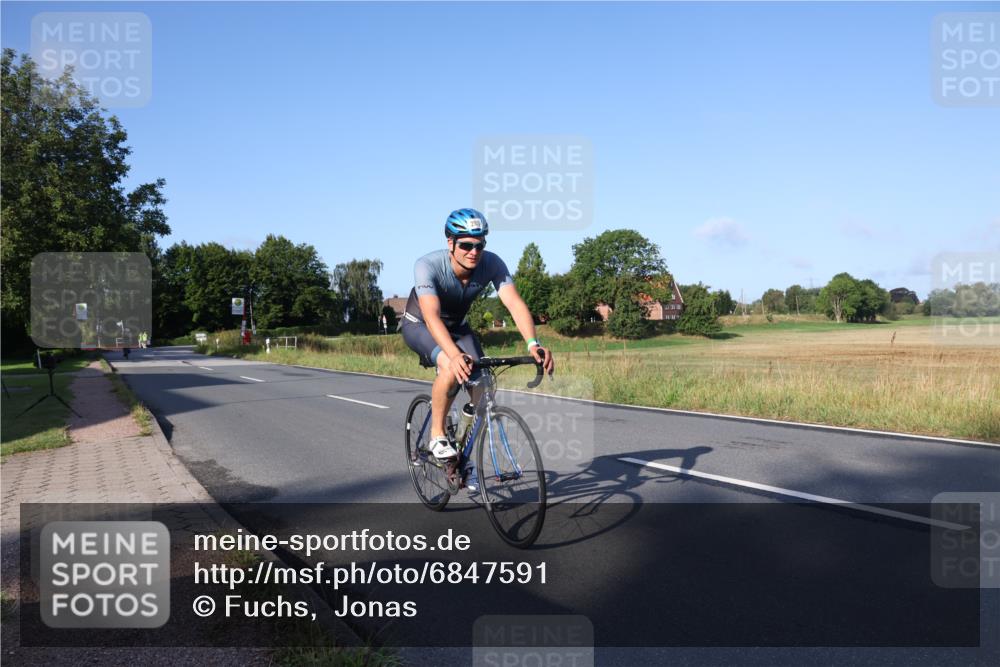 25.08.2024 - Elbe Triathlon Hamburg Fuchs,  Jonas http://msf.ph/oto/6847591 25.08.2024 09:09:45 Radfahren 160, 285, 237 meine-sportfotos.de