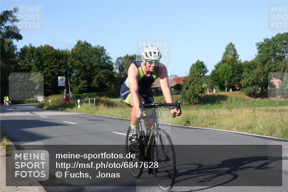 25.08.2024 - Elbe Triathlon Hamburg Fuchs,  Jonas http://msf.ph/oto/6847628 25.08.2024 09:09:49 Radfahren 285, 237 meine-sportfotos.de