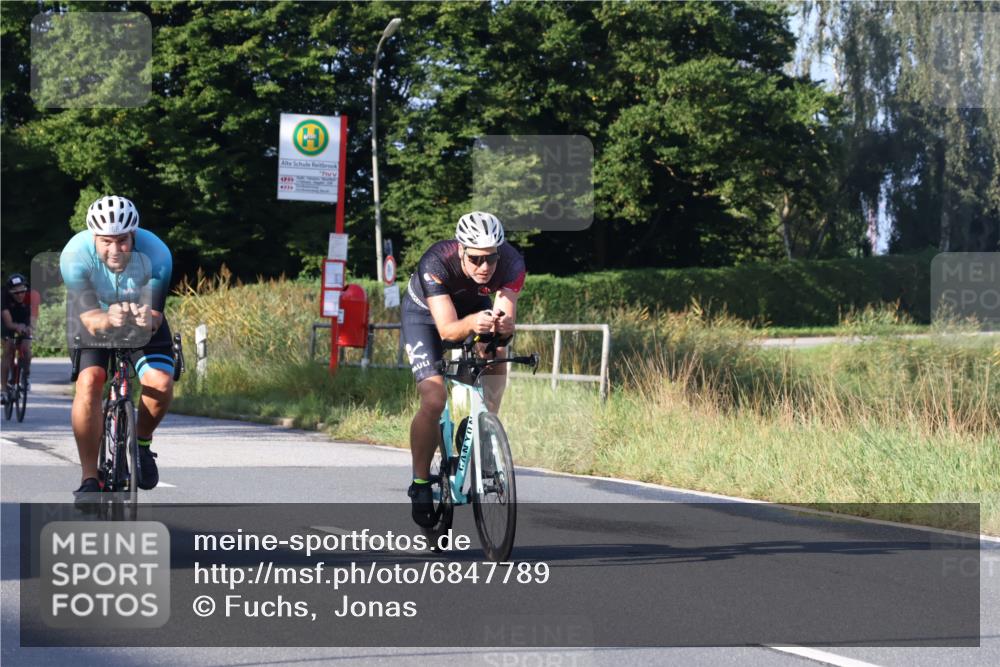 25.08.2024 - Elbe Triathlon Hamburg Fuchs,  Jonas http://msf.ph/oto/6847789 25.08.2024 09:10:06 Radfahren 76, 202, 95, 166, 64, 248, 60 meine-sportfotos.de