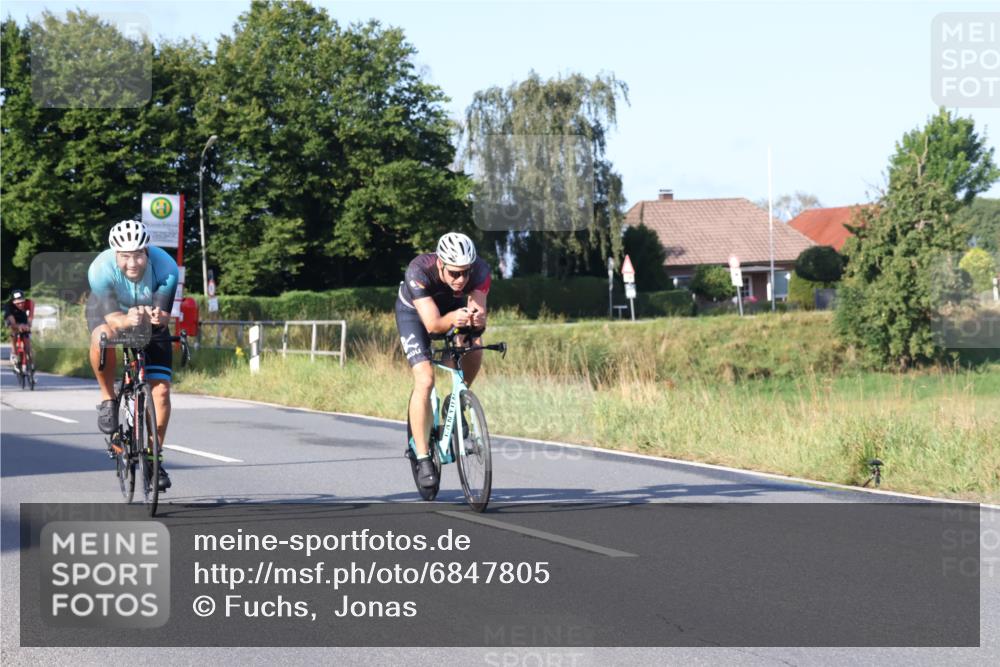25.08.2024 - Elbe Triathlon Hamburg Fuchs,  Jonas http://msf.ph/oto/6847805 25.08.2024 09:10:07 Radfahren 202, 95, 166, 64, 248, 60 meine-sportfotos.de